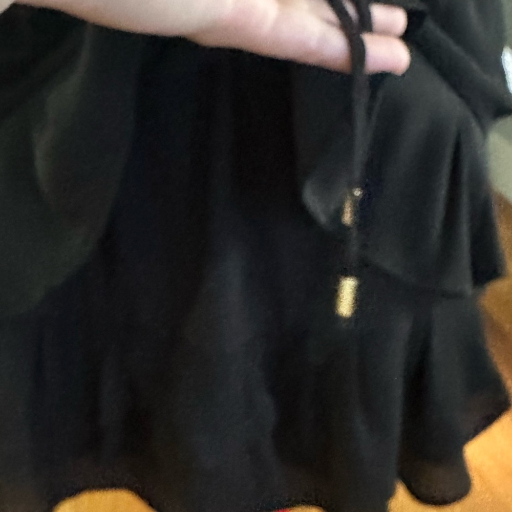Last chance sale! 
Banana Republic Black Skirt SZ 12 - Picture 4 of 5